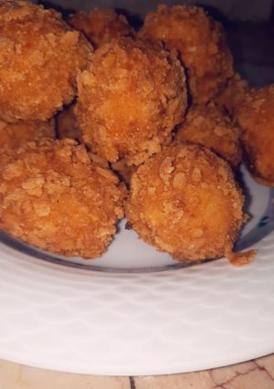 صورة لوصفة كرات الأرز بالتونة
