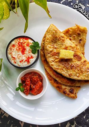 আলুর পরোটা(Aloor Porota recipe in bengali) রেসিপির প্রধান ছবি