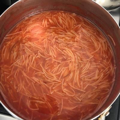 Sopa aguada de pasta Receta de Jimena - Cookpad