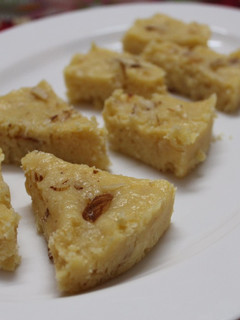 A picture of Khoya Burfi (Barfi).
