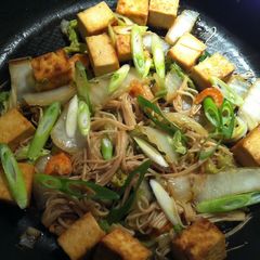 A picture of Tofu Stir-fry with Mentsuyu.