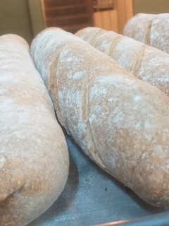 Una foto de Pan rústico🥖