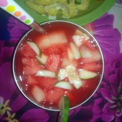 A picture of Strawberry cucumber with watermelon drink.