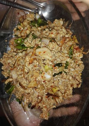 รูปของ ลาบไก่สมุนไพร