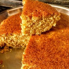 A picture of Wheat semolina banana cake.