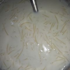 A picture of Vermicelli dry fruits kheer.