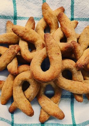 Foto di Taralli ai funghi porcini con mais ottofile e vino bianco