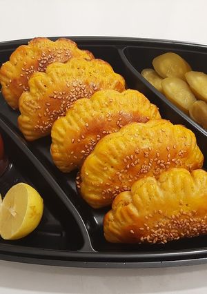 عکسی از دستور پیراشکی گوشت با خمیر جادویی