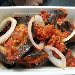 A picture of Peppered snail.
