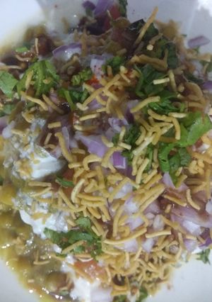 कटोरी चाट (Katori Chaat recipe in Hindi) रेसिपी मुख्य फोटो