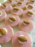 Canapés de jamón y almendras