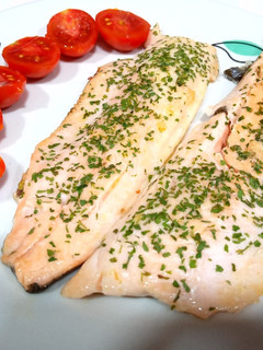 Una foto de Filetes de trucha al toque de limón