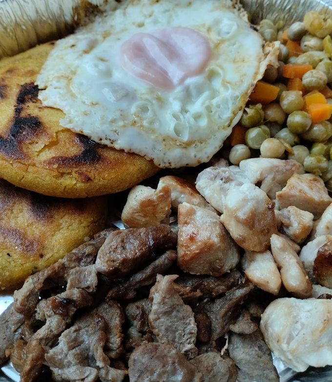 Una foto de Mix para acompañar arepas🥰🫕🫓😜