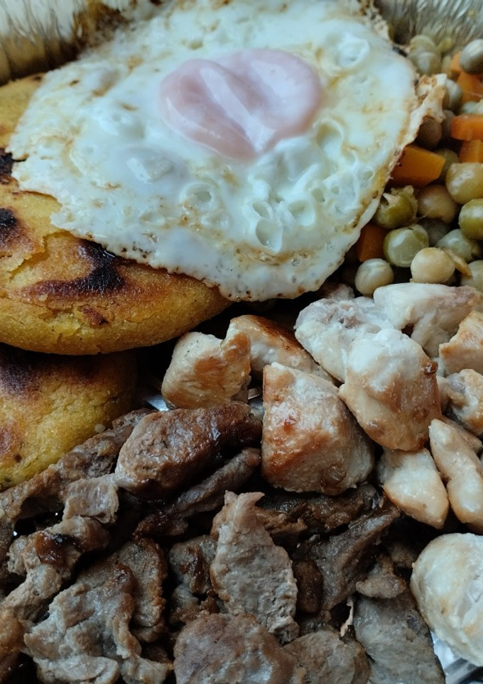 Una foto de Mix para acompañar arepas🥰🫕🫓😜