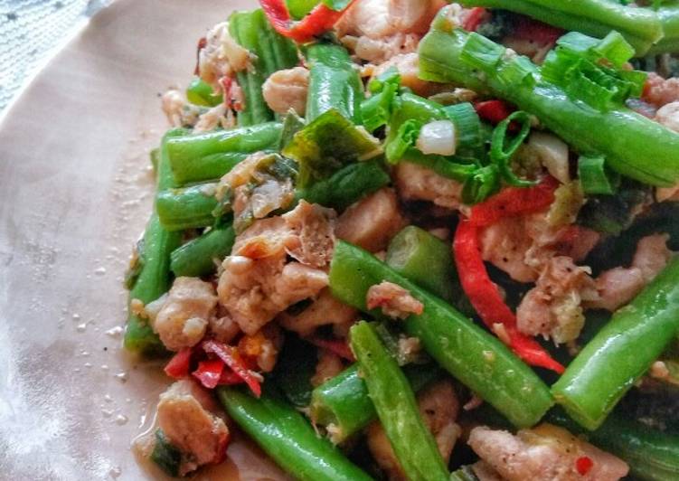 Recipe: Perfect Tumis Buncis Ebi / Stir Fried Green Beans &amp; Dried Shrimps