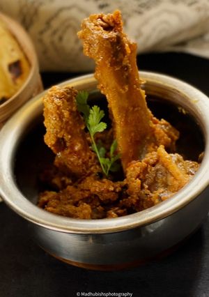 A picture of Nalli Qorma.