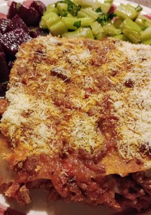 Una foto de Lasaña de carne con bechamel