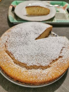 Foto di Torta semplice senza uova e senza burro