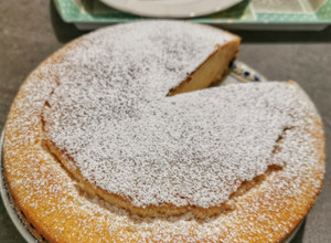 Foto di Torta semplice senza uova e senza burro