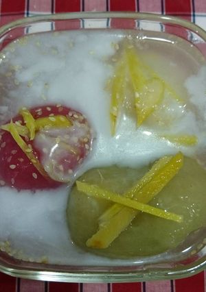 A picture of Chè trôi nước.