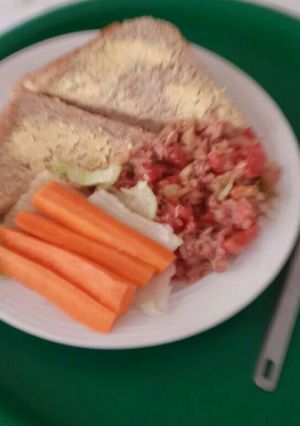 A picture of Simple lunch.