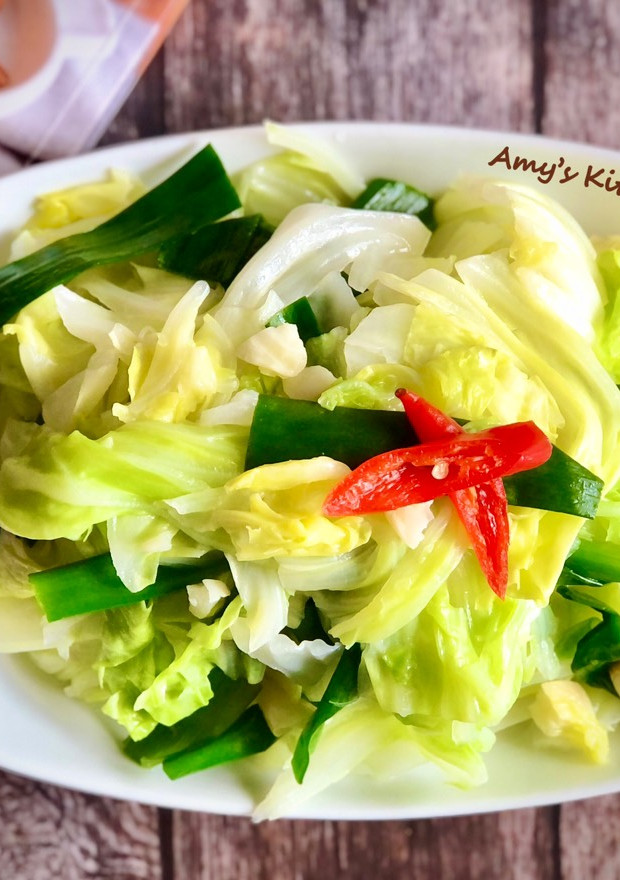 炒高麗菜 / 簡單家常菜 的食譜成品照片