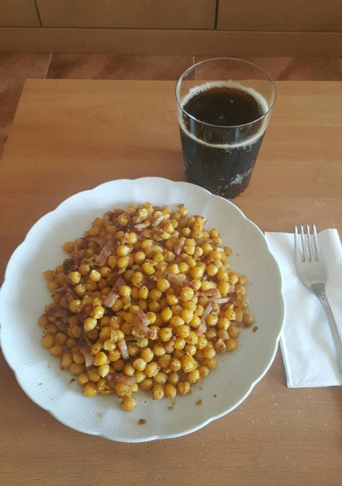 Una foto de Garbanzos con beicon