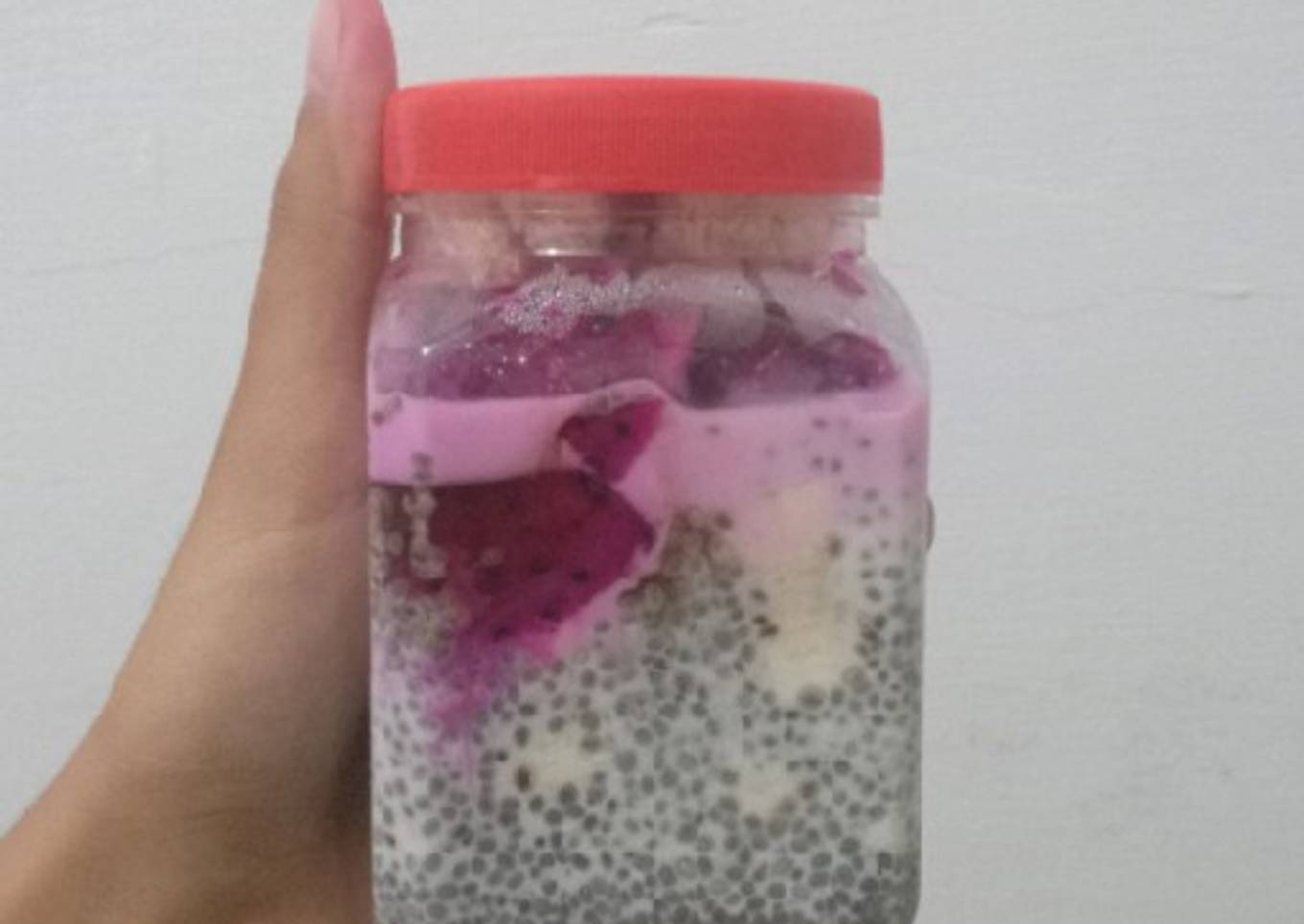 Banana-Dragon Fruit Chia Seed Pudding