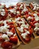 Sült koktélparadicsomos - mozzarellás ropogós bagett