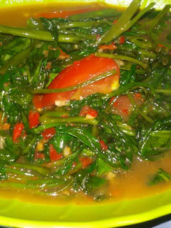 Foto resep Tumis kangkung Hot melotot