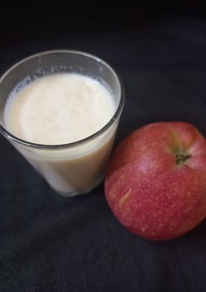 એપલ જ્યુસ (Apple Juice Recipe In Gujarati) રેસીપી મુખ્ય ફોટો
