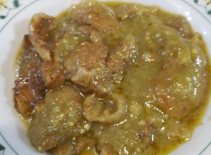 Una foto de Costilla de cerdo en salsa verde