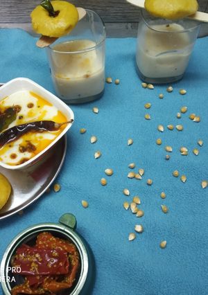 राजस्थानी मक्के के ढोकले और कढ़ी (Rajasthani makke ke dhokle aur kadhi recipe in Hindi) रेसिपी मुख्य फोटो