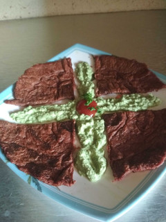 A picture of Beetroot uttapa.