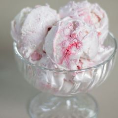 A picture of Homemade Strawberry Ice Cream.