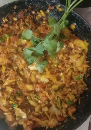 A picture of Peas cabbage vegetable.