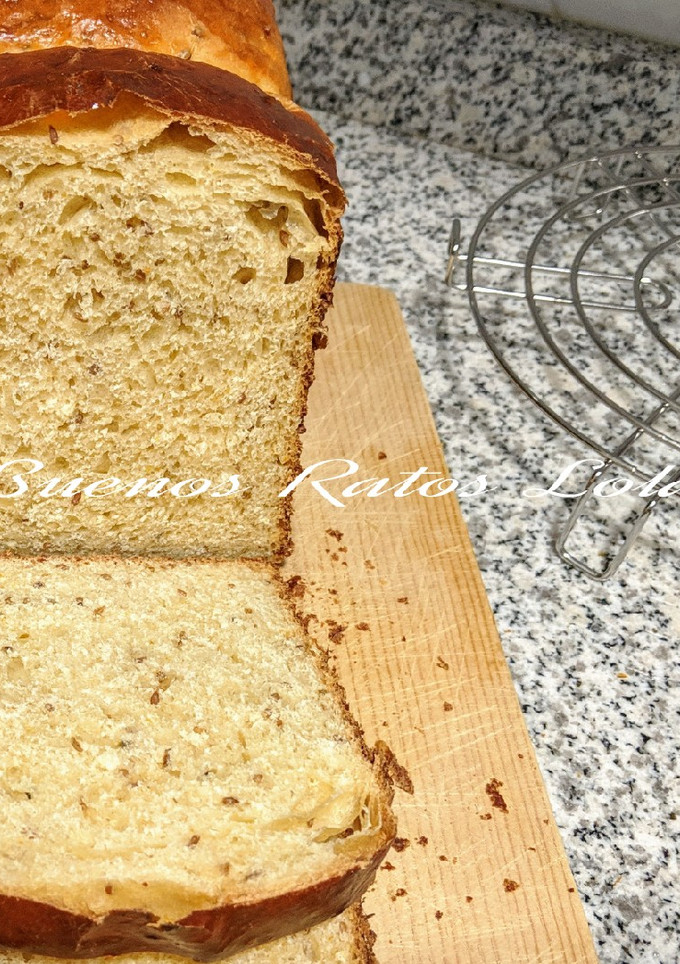 Una foto de Brioche de anises, naranja y aceite de oliva en Panificadora