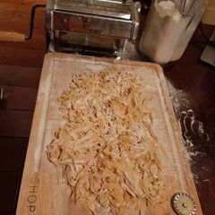 A picture of Fresh homemade tagliatelle al ragù.
