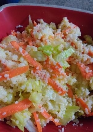 Una foto de Ensalada de cous cous 🥬🥕