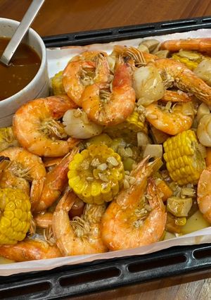 紐奧良風味手抓海鮮蔬菜 的食譜成品照片