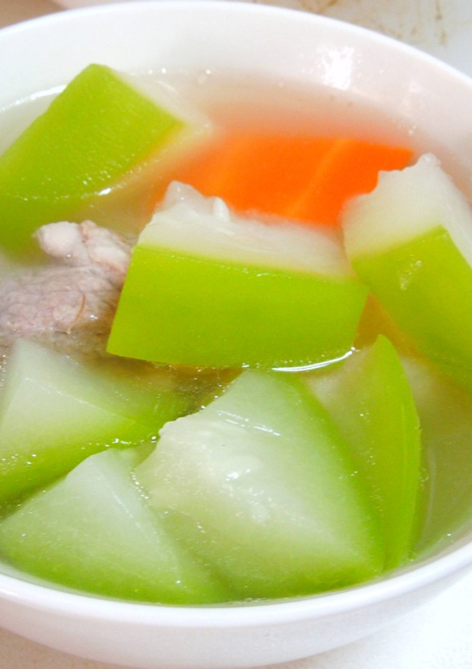 蒲瓜排骨湯 簡單夏日湯品 的食譜成品照片