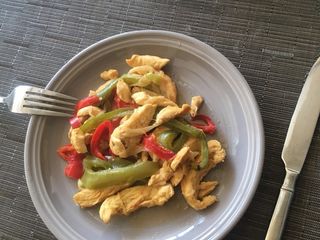 Fajitas de pollo con pimiento rápido y fácil