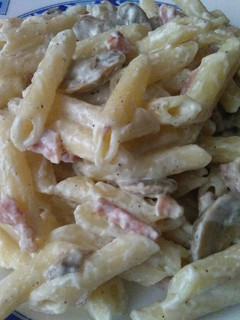 Una foto de Macarrones a la carbonara