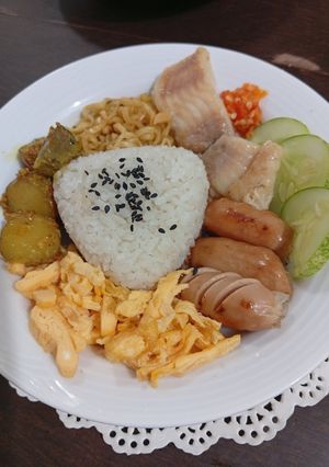 Foto resep Nasi gurih lengkap