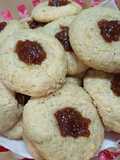 Pepas de nueces con membrillo
