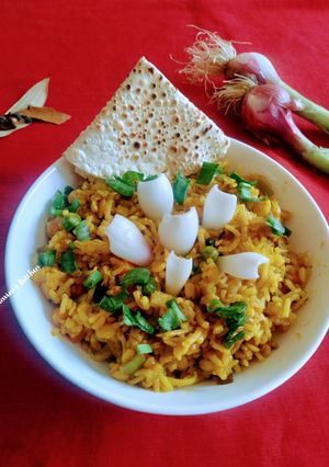 મિક્સ દાળ વેજીટેબલ ખીચડી (Mix Dal Vegetable Khichdi Recipe In Gujarati) રેસીપી મુખ્ય ફોટો