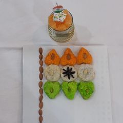 A picture of Tricolour bread Cham Cham.