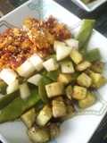 Ñame con verduras y tofu