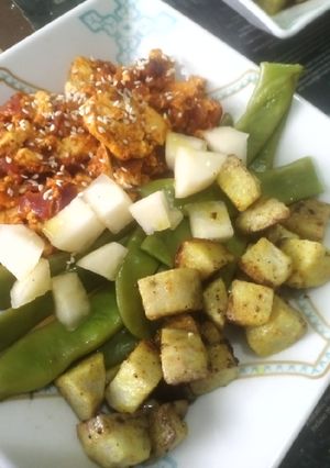 Una foto de Ñame con verduras y tofu