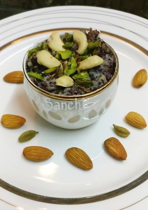 A picture of Nutty Quinoa Vanilla Pudding.